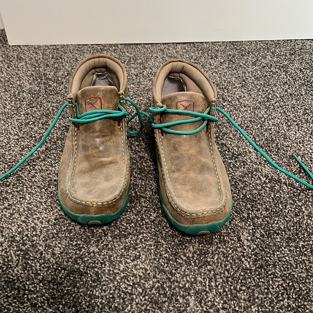 Twisted-X brown and turquoise driving mocs
